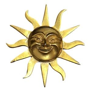 Vintage 90s Alva Museum Replica Gold Sun Cosmo Face Brooch